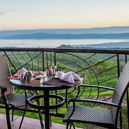 Lake Nakuru Sopa Lodge Buitenkant foto